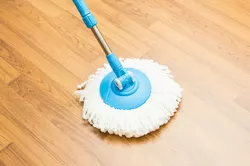 Comment nettoyer un revêtement de sol en vinyle sans vinaigre